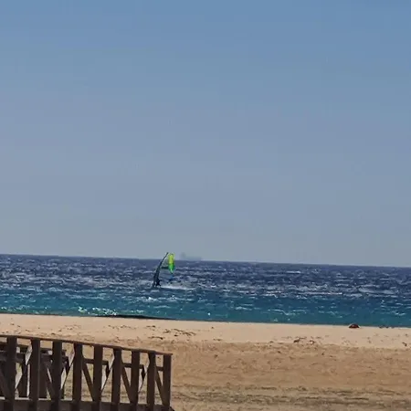 La Tortuga I, Encantador Con Garaje En Primera Linea De Playa 塔里法