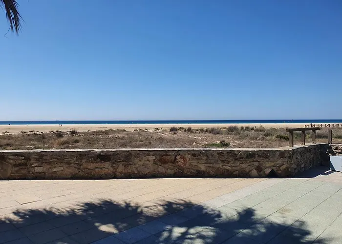 La Tortuga I, Encantador Apartamento En Primera Linea De Playa Tarifa