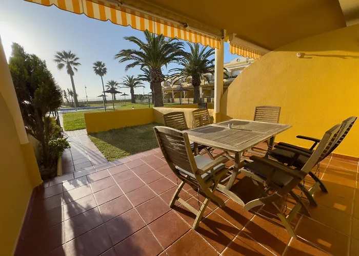 La Tortuga I, Encantador Apartamento En Primera Linea De Playa