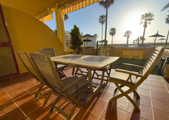 La Tortuga I, Encantador Apartamento En Primera Linea De Playa Tarifa